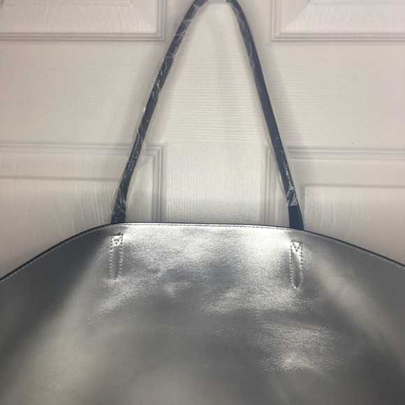 VICTORIA'S SECRET Tote - Picture 4 of 4